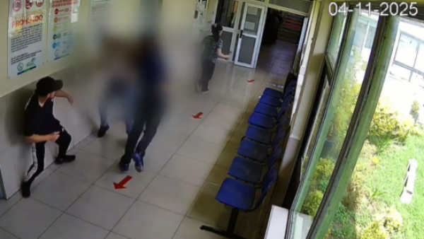 Paciente apuñalado es agredido por sujetos en Cesfam de Temuco