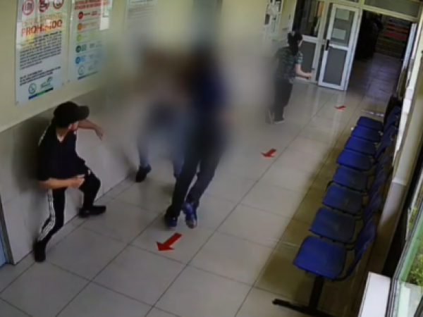 Paciente apuñalado es agredido por sujetos en Cesfam de Temuco