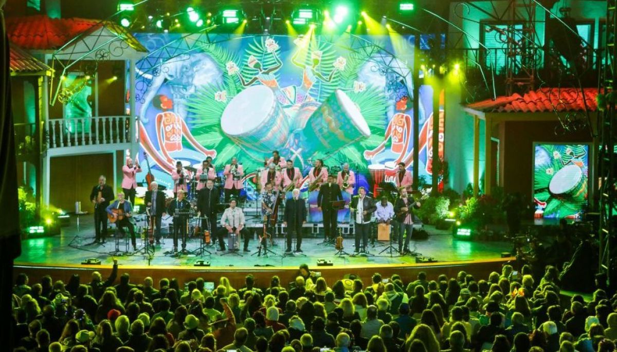 Revisa los artistas del viernes 16 de enero en el Festival del Huaso de ...