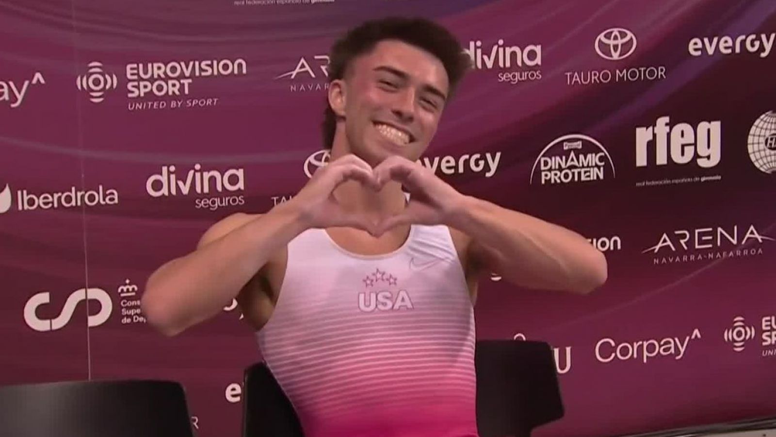 Kaden Brown deslumbra con una rutina impecable y se queda con el primer lugar de tumbling masculino
