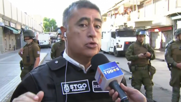 <p>Alcalde de Santiago Mario Desbordes en barrio Meiggs </p>Alcalde de Santiago y los nuevos operativos en Meiggs: "Lo recuperado es lo que podemos controlar"
