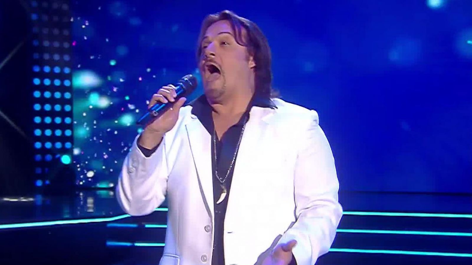La voz profunda Nino Bravo se toma el repechaje
