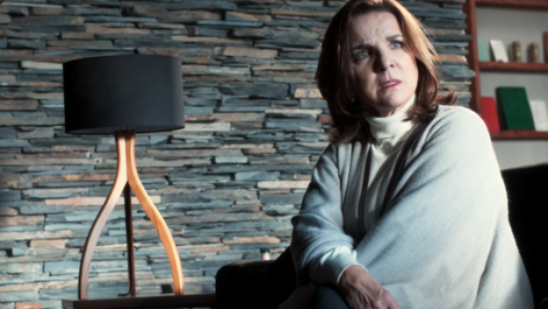 <p>Café con aroma de mujer </p>Café con aroma de mujer - T1E93 | Tapar el sol con un dedo
