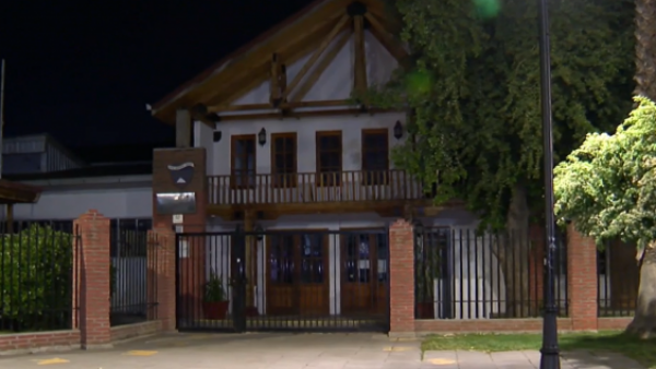 Balean a estudiante al salir de liceo nocturno en Paine
