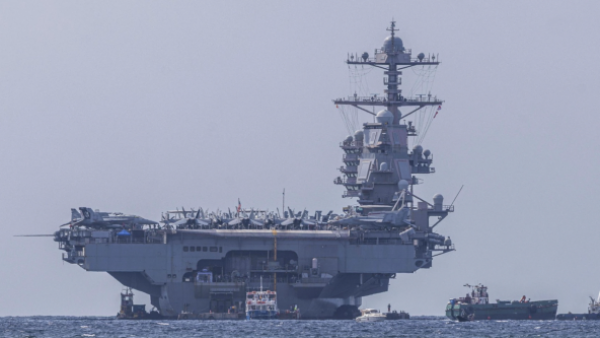 <p>Poderoso portaaviones de Estados Unidos en el Caribe </p>La nueva jugada de Trump: Portaaviones de EEUU llega al Caribe elevando la tensión con Venezuela
