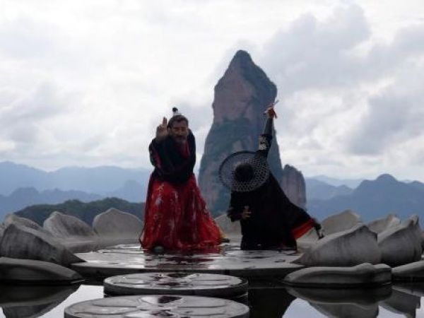 EDUARDO FUENTES EN CHILE CONECTADO CON EL MUNDO CHINA