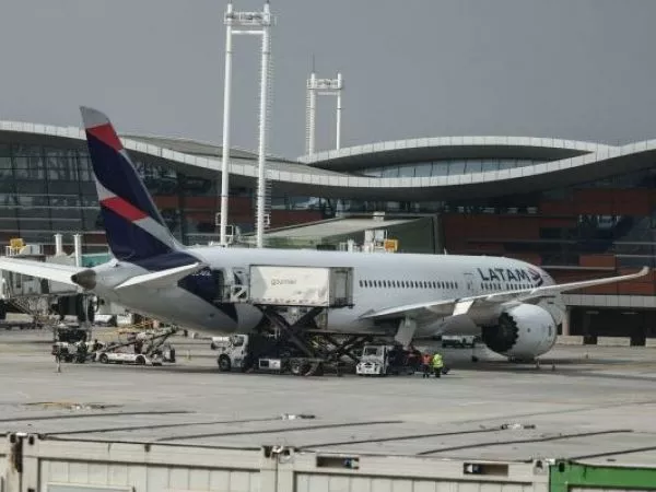 Latam suspende 173 vuelos por huelga: más de 20 mil pasajeros afectados