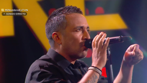 "Fuego en el fuego" de Eros Ramazzotti, una canción llena de deseo
