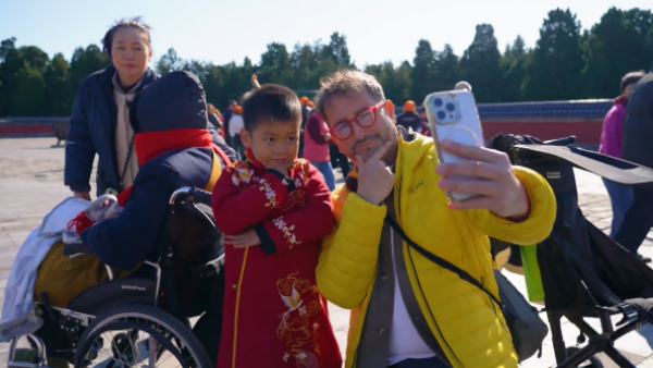 <p>Eduardo Fuentes en Chile </p>Mira una avance exclusivo de "Chile Conectado con el Mundo" en China
