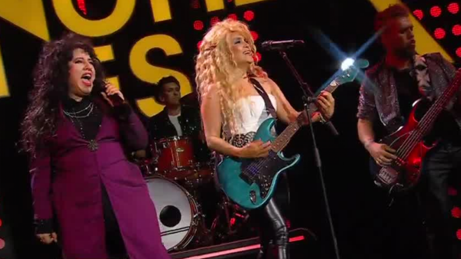 Heart: las hermanas que rompieron las barreras del rock
