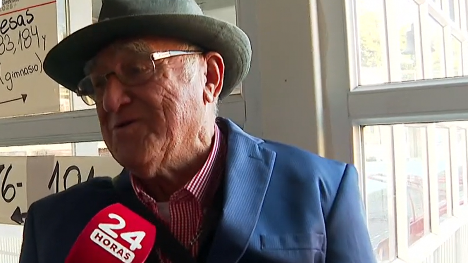 <p>Adulto mayor como vocal de mesa en Talcahuano</p>
