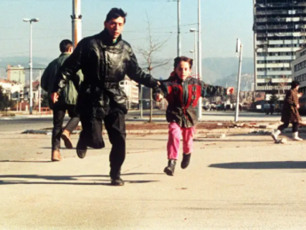 Pagaban para disparar a civiles: Italia investiga 