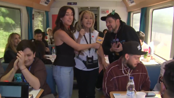 <p>Tren solidario de la Teletón al sur de Chile </p>
