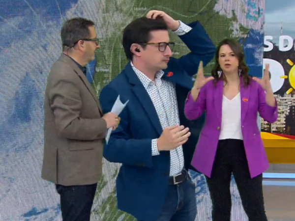 Informe del tiempo con altas temperaturas