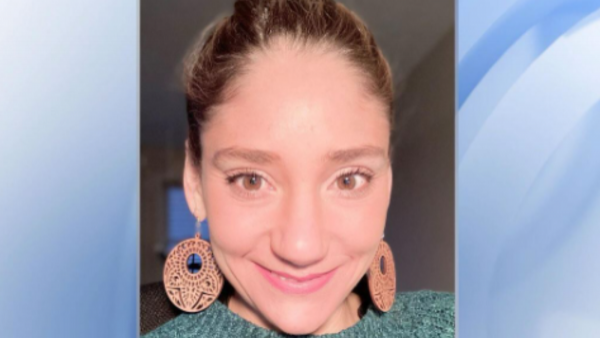 Conductor tiene 19 años: Chilena radicada en Estados Unidos muere atropellada
