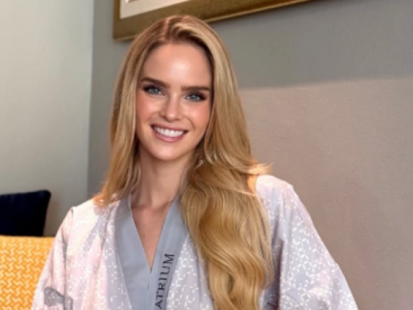 Inna Moll sorprende con gesto a Miss Cuba en concurso de belleza