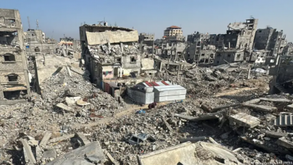 Bombardeos israelíes matan al menos a 20 personas en Gaza
