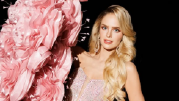 <p>Miss Universo 2025: Inna Moll entra al top 5 y genera expectación a minutos de la coronación</p>Fin al sueño: Inna Moll no entra al Top 5 y queda fuera de Miss Universo 2025
