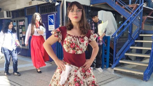 Intensa búsqueda de joven de 14 años: fue vista por última vez cerca de su colegio en Providencia
