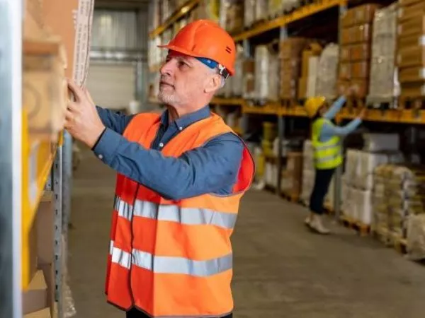 Las 10 comunas con mayor oferta laboral: municipios en la RM y Antofagasta lideran ranking