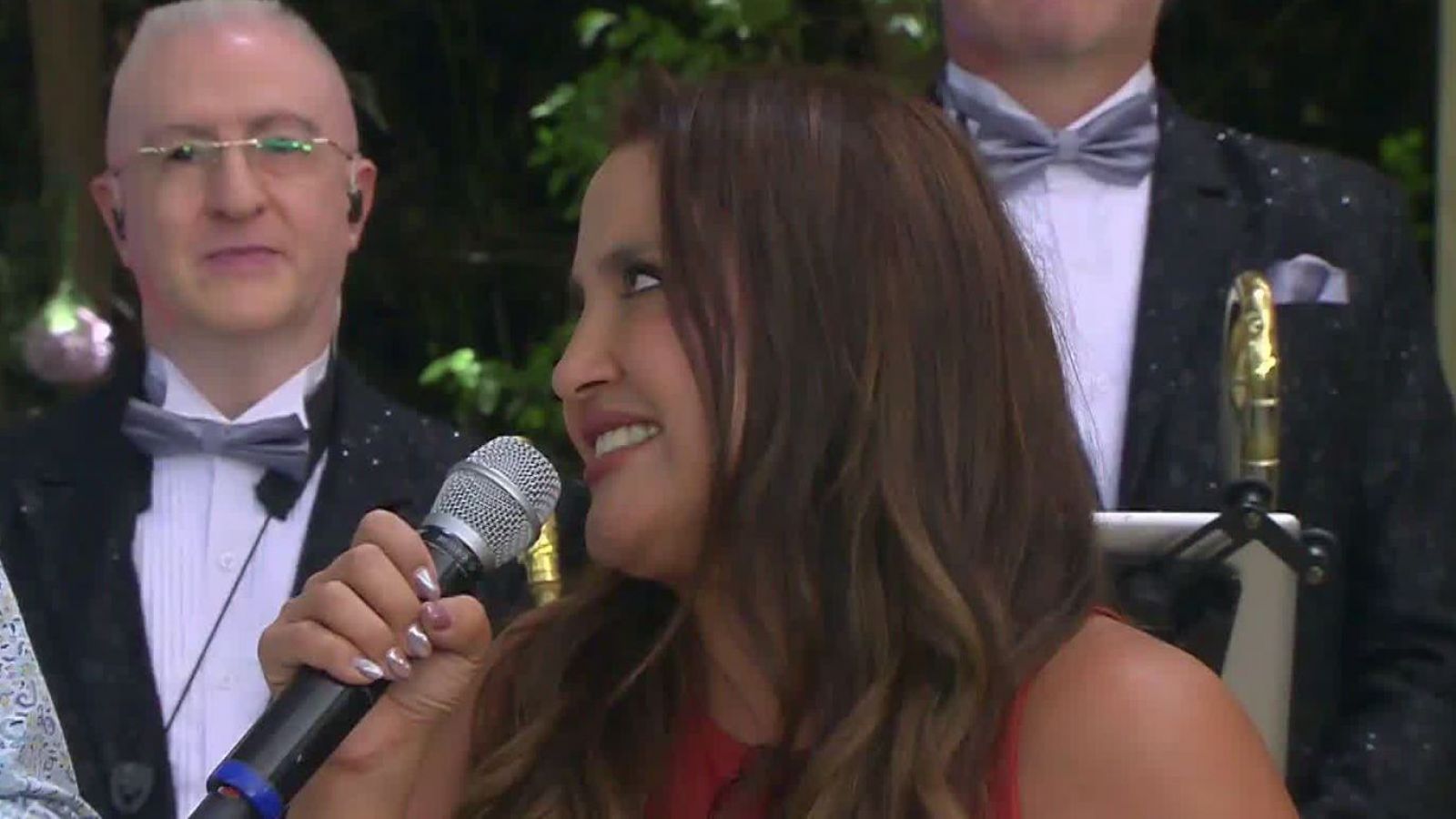 Se enteró en vivo: Pamela Leiva fue felicitada tras ser destacada por la encuesta Cadem
