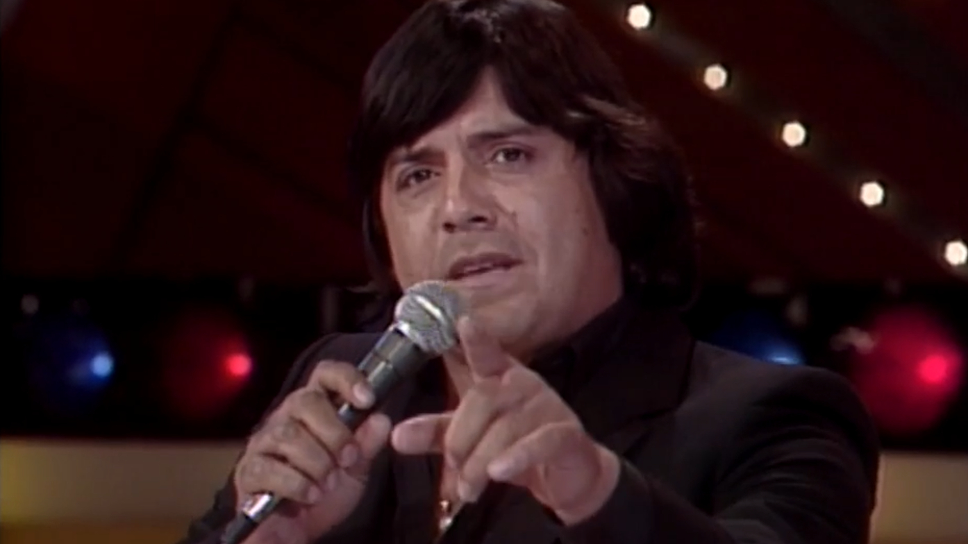 Zalo Reyes se presenta en programa El Festival de la Una