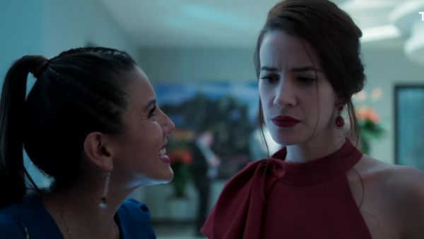 Café con aroma de mujer - T1E103 | Secretos en Casablanca
