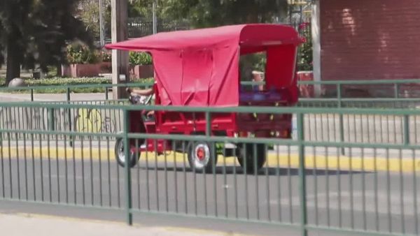 Motos de tres ruedas y scooters: la polémica por su uso ilegal y los riesgos en las calles
