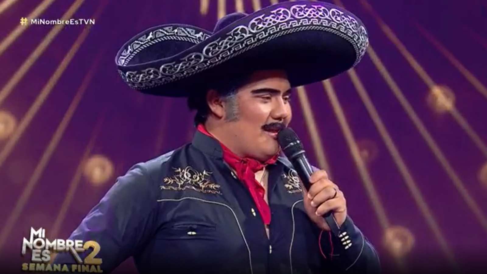 Vicente Fernández: la triste historia de un ranchero enamorado
