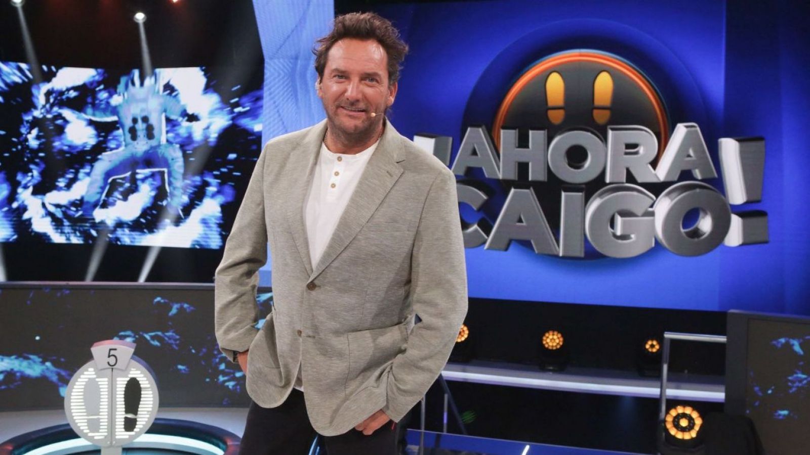 Daniel Fuenzalida celebra premio Martín Fierro con equipo de ¡Ahora Caigo!