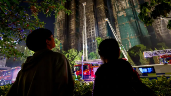 Asciende a 128 la cifra de muertos del incendio de Hong Kong