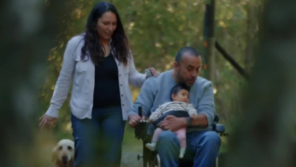 Encontró el amor y formó una familia: la emotiva historia de Víctor abrió la Teletón
