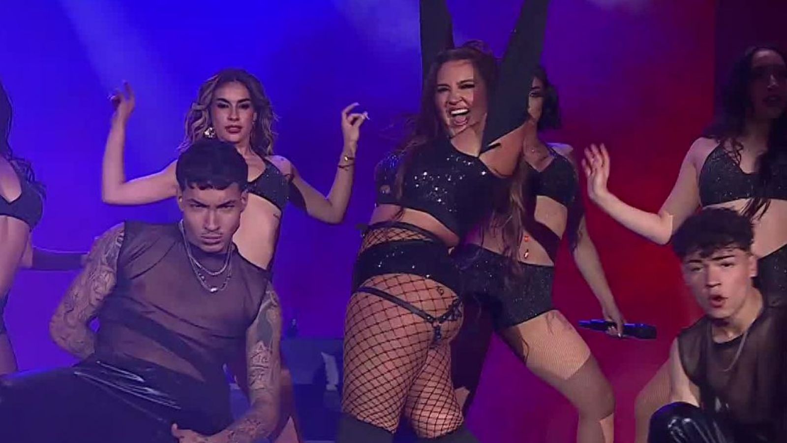 <p>Pamela Leiva Anitta</p>
