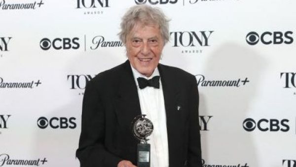 Fue guionista de "Shakespeare enamorado": muere el dramaturgo Tom Stoppard
