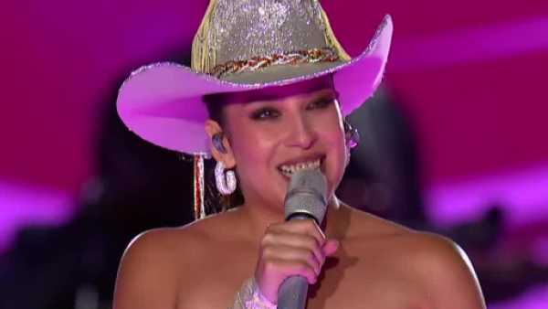 "¡A Viña! ¡a Viña!": el grito del Estadio Nacional que emocionó a María José Quintanilla en Teletón
