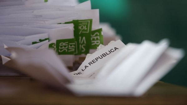 Tras consulta digital: militantes del PDG determinan votar nulo o blanco en segunda vuelta
