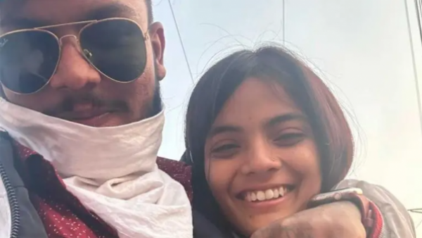 <p>Fue asesinado por su familia: mujer se casa con el cuerpo de su novio en la India</p>Fue asesinado por su familia: mujer se casa con el cuerpo de su novio en la India
