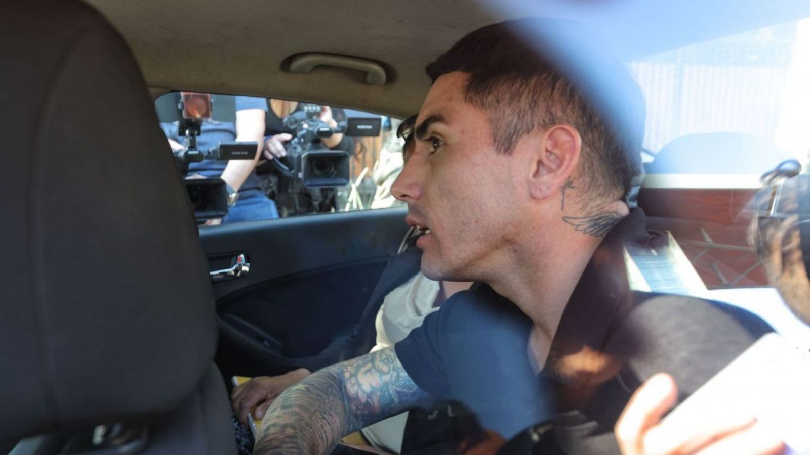 Jean Paul Pineda deberá mantener distancia de la víctima y no podrá salir del país