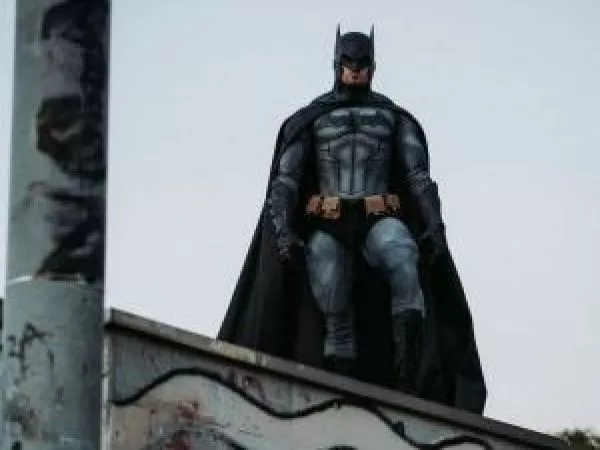 Ver a una persona disfrazada de Batman nos hace más amables, según estudio