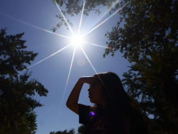Hasta 35° en la RM: advierten altas temperaturas en cinco regiones del país