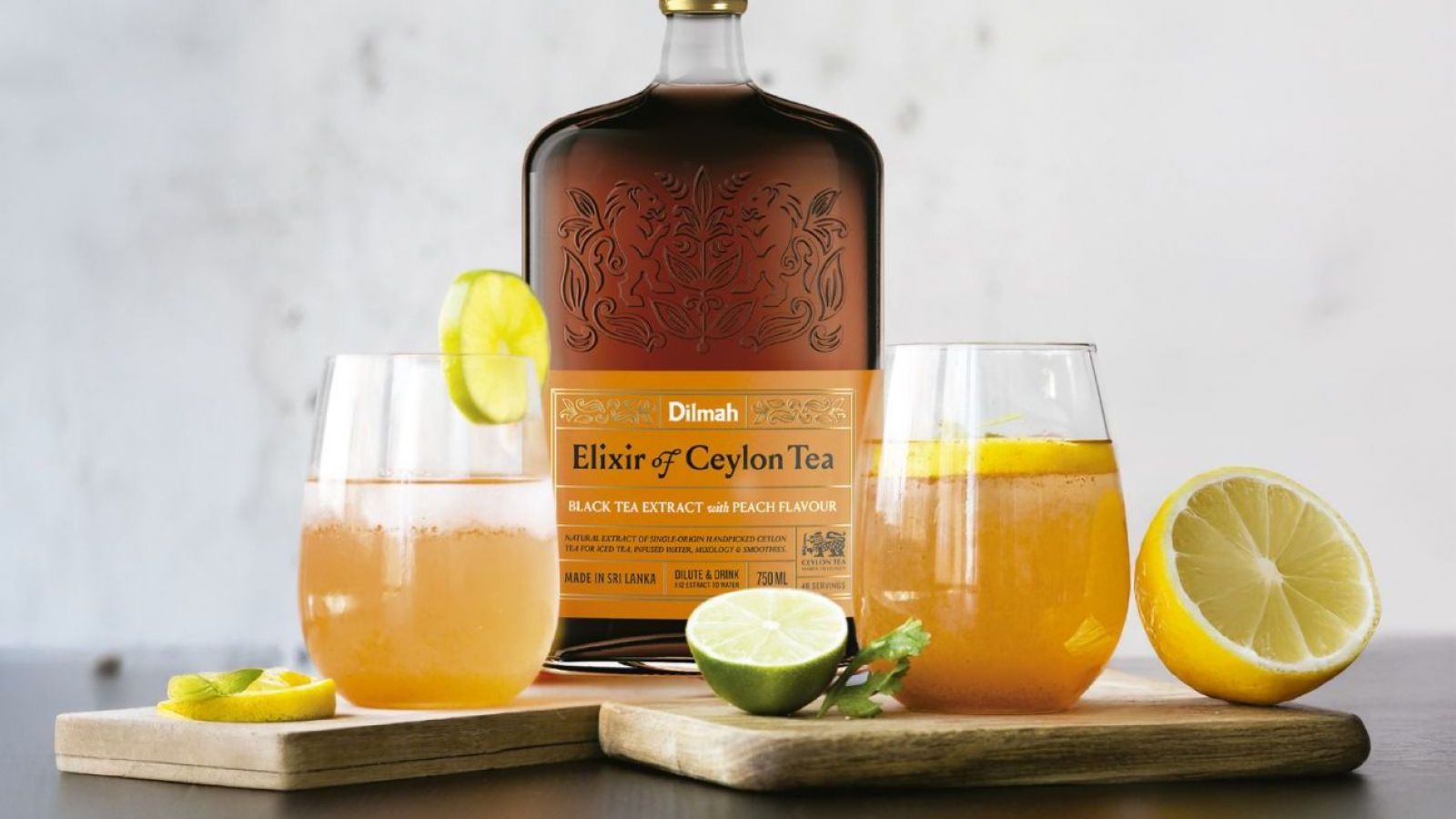 Cócteles con té y sin alcohol: la nueva tendencia que conquista a los jóvenes y las mesas chilenas