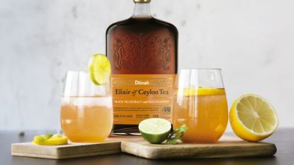 <p>Cócteles con té y sin alcohol: la nueva tendencia que conquista a los jóvenes y las mesas chilenas</p>Cócteles con té y sin alcohol: la nueva tendencia que conquista a los jóvenes y las mesas chilenas
