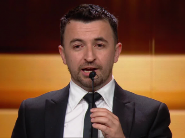 Tomás va a Morir recibe el premio a Mejor Pódcast en los Copihue de Oro 2025