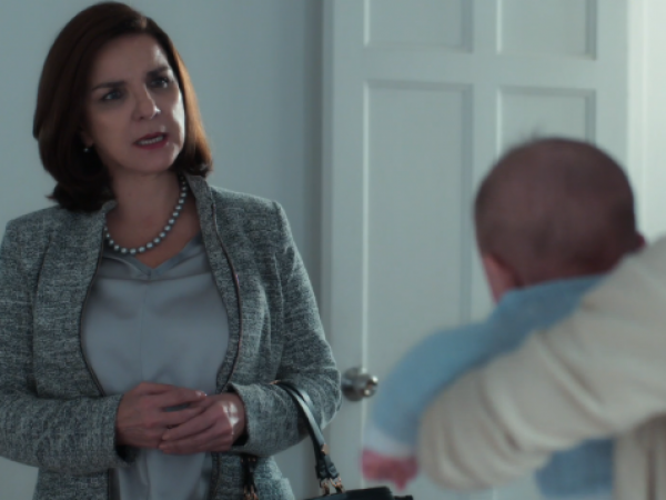 Doña Julia conoce a su nieto en Café con aroma de mujer