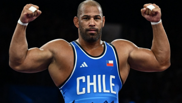 El millonario monto que recibió Yasmani Acosta por su Premio Nacional del Deporte
