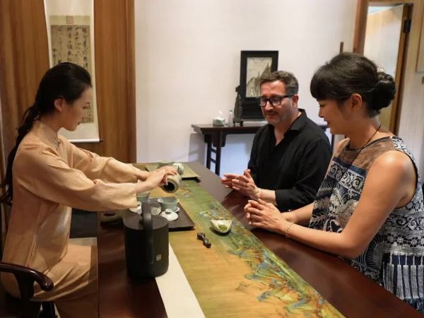 Eduardo Fuentes en China