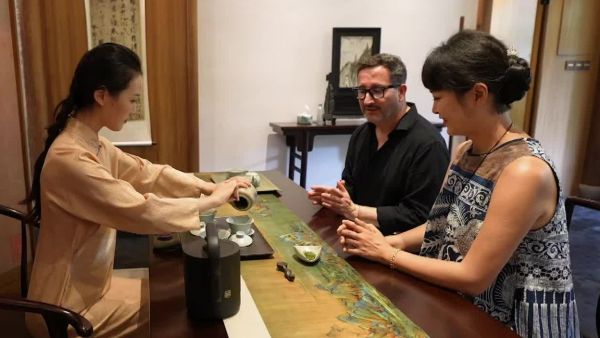 Eduardo Fuentes en China