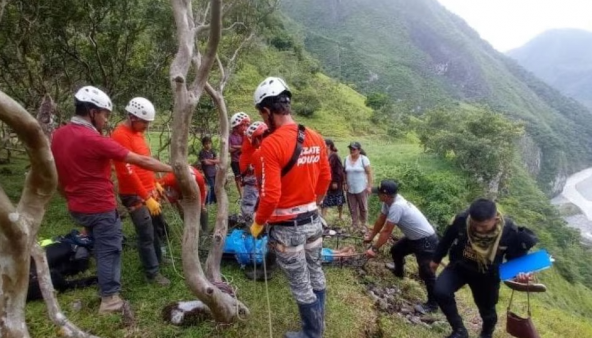 Nueva víctima de las selfies: muere una turista en Perú al caer desde ...