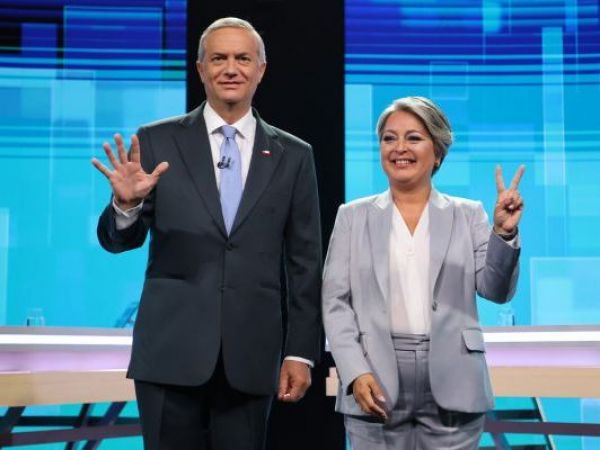 Anatel EN DIRECTO: Mira el último debate entre Jara y Kast