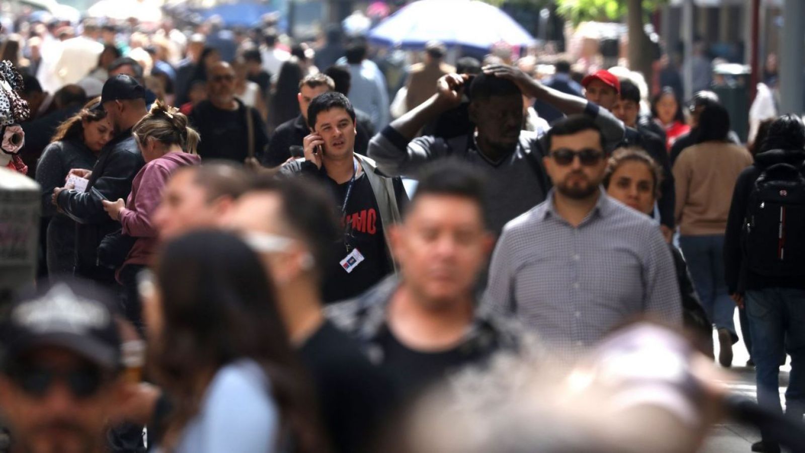 Uno de cada cinco chilenos afirma vivir cómodamente y sin problemas económicos